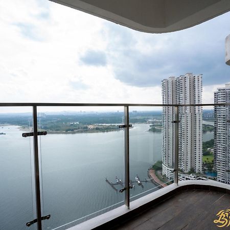 Scenic Country Garden Danga Bay By Lions Bay Leilighet Johor Bahru Eksteriør bilde